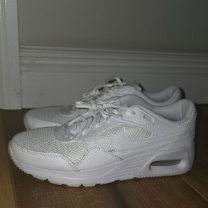 Nike AIR MAX White Shoes NWT